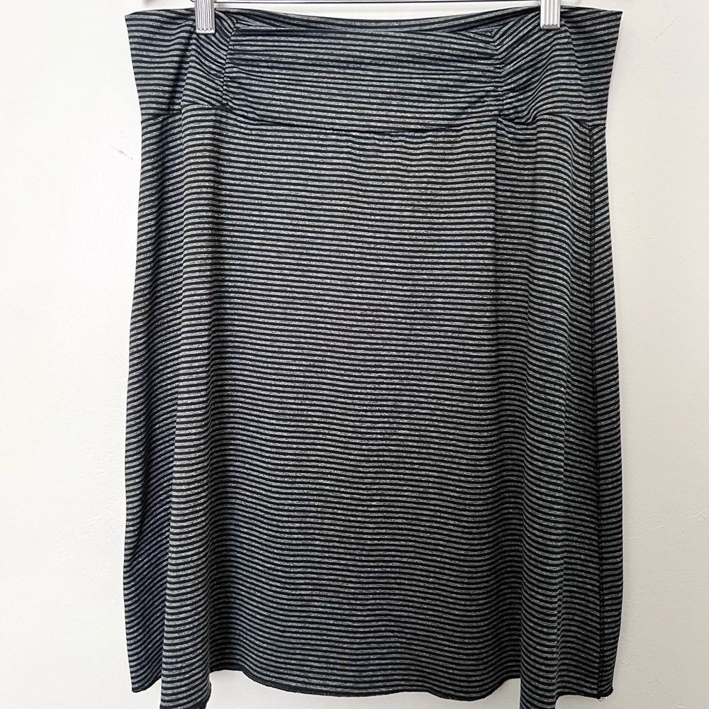 Ladies T-Shirt Skirt